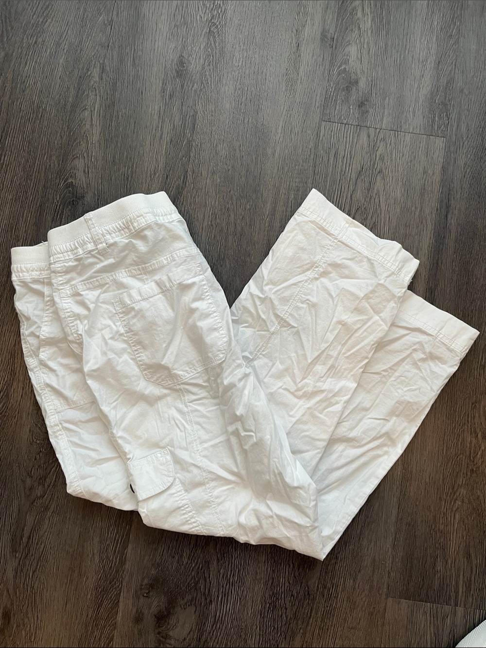 Linen capris - Picture 2 of 2